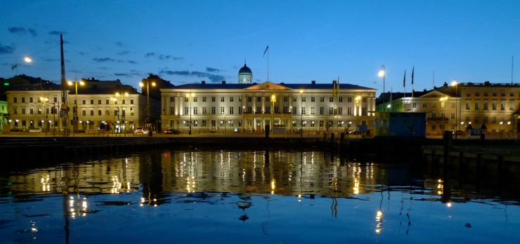 Helsinki yöllä