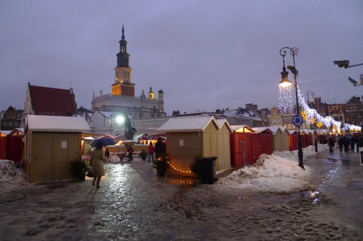 Puolalaisella joulutorilla