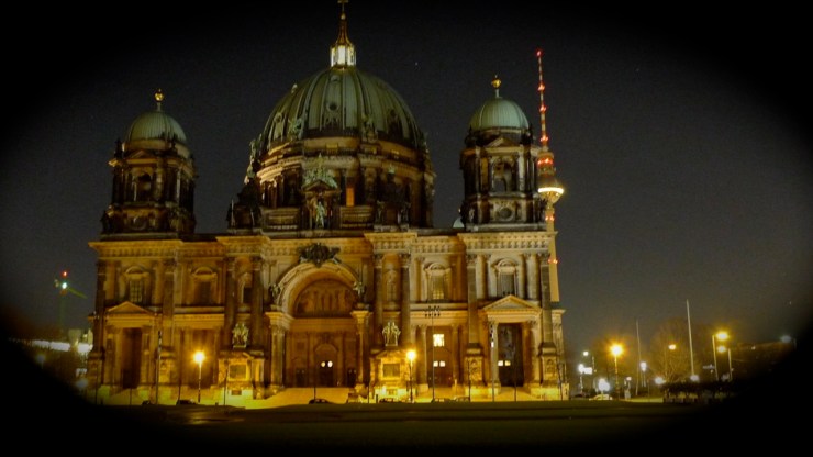 Yökuvia Berliinistä