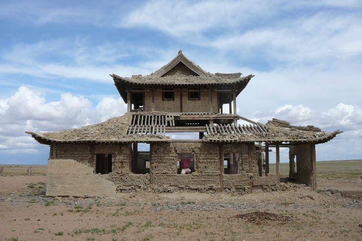 Raunioita Gobin autiomaassa Mongoliassa